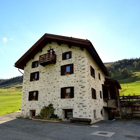 Mountain Chalet Milly Livigno Exterior photo