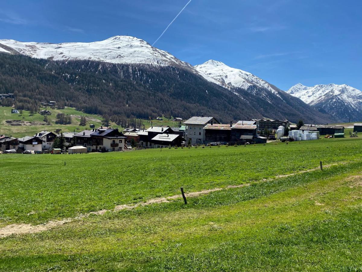 Mountain Chalet Milly Livigno Exterior photo